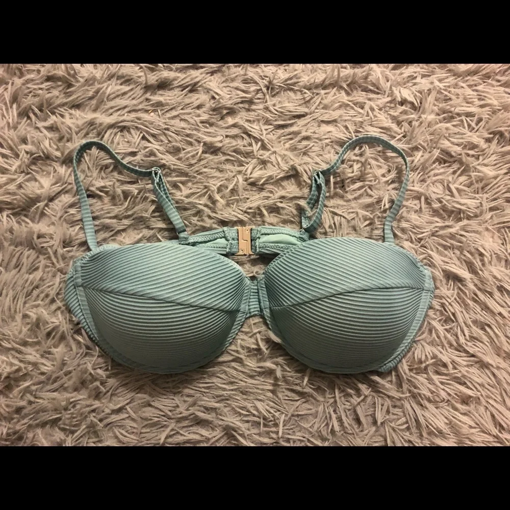 Blue Bikini - Picture 2 of 6